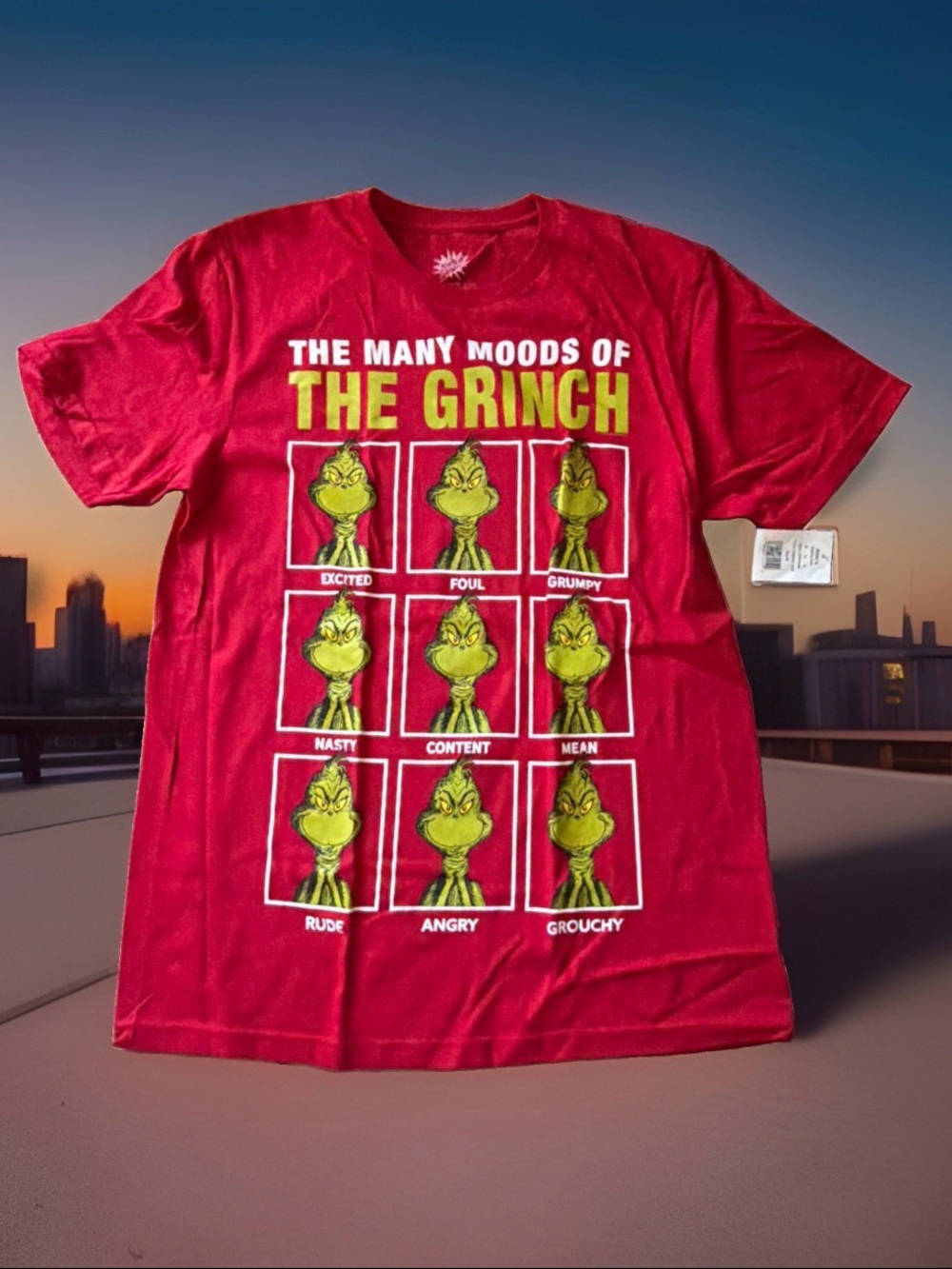 “The Many Moods Of Grinch” Unisex Size M Graphic T-Shirt by Hybrid. Red. NWT